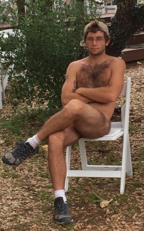 unclelucas:  harrypman:  robertinhoutx:  Camping trip  Fuck yeah naked camping with this hairy guy. My face would be in his hairy butt and pubes the whole time.  Cute Outter!!!   Superbe Q poilu ! :oP