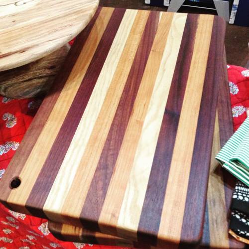 Great #new #cuttingboard from our #Amish guys. Only two of them. 16x10x1.5 #functionalart #getemwhil