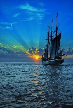 automotive-lust:  liquige:  SAILING INTO SUNSET  Breathtaking 