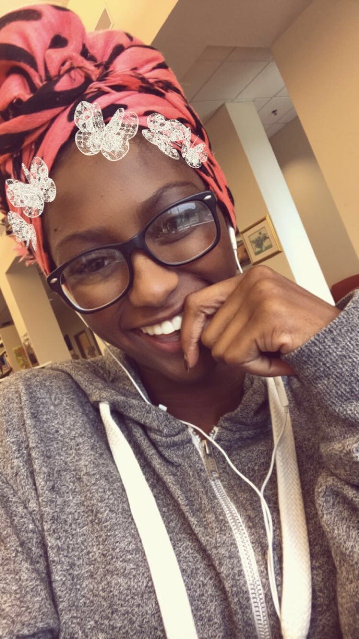 Lets just start an endless line of black selfies. Reblog with a selfie. 