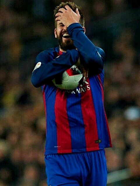 footbulging:  Gerard Piqué Bulge of the year 2017 ♥⚽ Thanks you all for voting