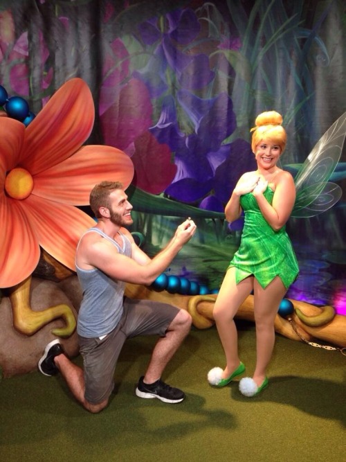 bgibbles:  awkward-lee:       Blaine proposing to Disney Princesses plus Gaston  :D