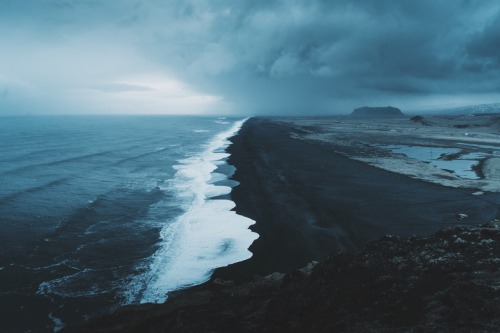 ryansheppeck:Exploring Dyrholaey.