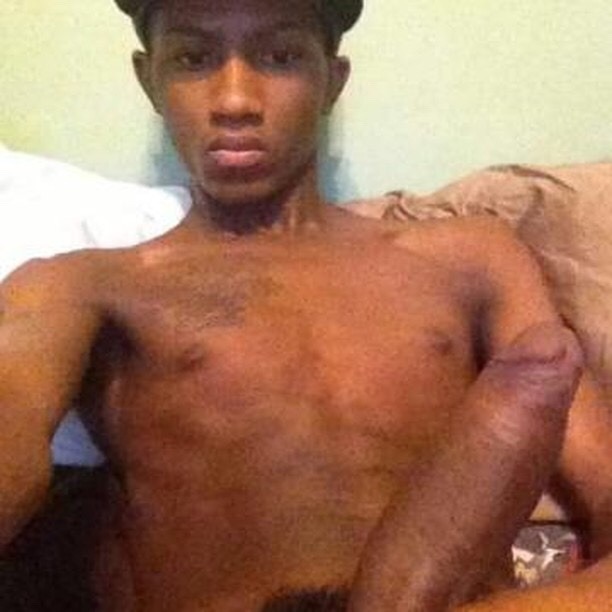 original-caribbeanpapi:  Ya Go Follow bigdickbentley.tumblr.com ❗️His Instagram-
