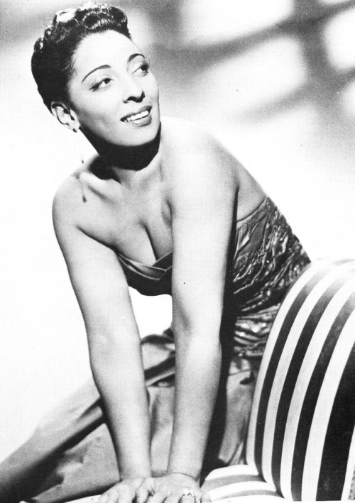 oh-sewing-circle: “Carmen Mercedes McRae was an influential jazz vocalist who is remembered for her 