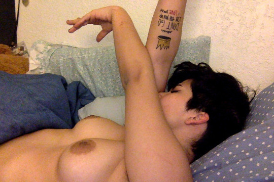 thelilsqueak:  heroofferelden:slam bam heres the jam(hi, i may have tits but im not