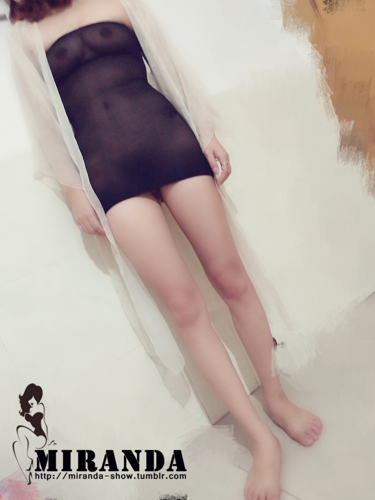 miranda-show:  今晚准备穿这样去散步，有偶遇的小哥哥吗？