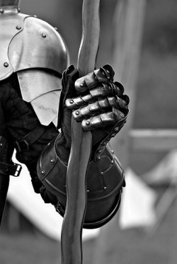 paxtonfearless:  Another hand of steel…