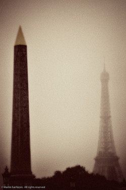 parisbeautiful:  sans titre by ms_air on Flickr. 