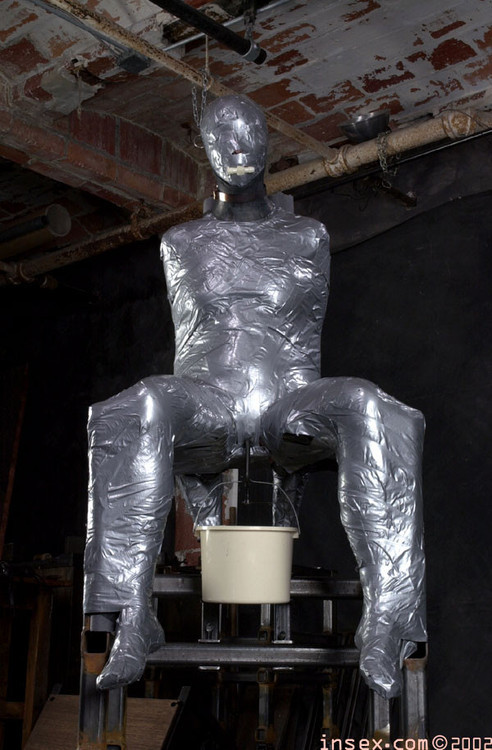 https://lovetapebondage.tumblr.com/post/82221352489