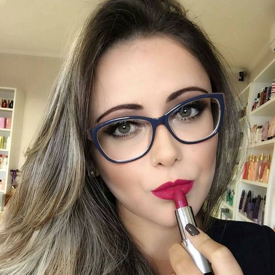 Red Lip Fantasy