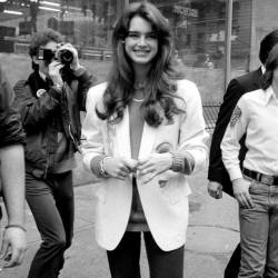 maryjopeace:  BROOKE SHIELDS | 1981https://www.facebook.com/boomlondon/