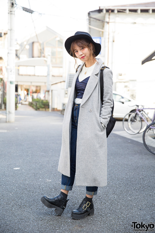 Mina on the street in Harajuku wearing a Snidel maxi coat over a crop top, Mila Owen jeans, Goocy an