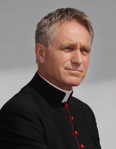 daddies4me:  Georg Ganswein, German Archbishop aka, the Vatican’s George Clooney!