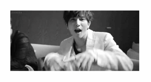 jeokda:  When Kiseop is trying to imitating Eli’s rap ಥ⌣ಥ 
