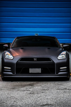 Nissan GTR