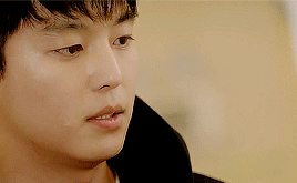 krdramas:“I have a small problem. I have a disorder that prevents me from interacting… I mean…”