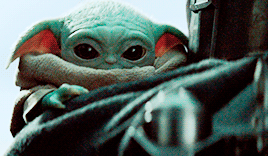 mighthavegiffed:The Mandalorian S01E08 / Baby Yoda