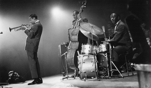 Art Blakey and the Jazz Messengers. (Art Blakey, Lee Morgan, Wayne Shorter, Jymie Merritt, Bobby Tim