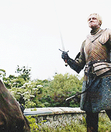 meerschaums-deactivated20130722:“Ser Jaime?” Even in soiled pink satin and torn lace, Brienne looked