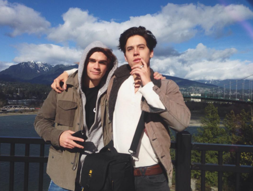 alwayschach-sprouseblog:  Cole, Kj Apa, Camila and Cassey together in Easter (Vancouver)… Thanks   kjapa   caseycott    camimendes   