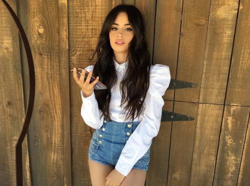 5hontour:  language by camila_cabello 