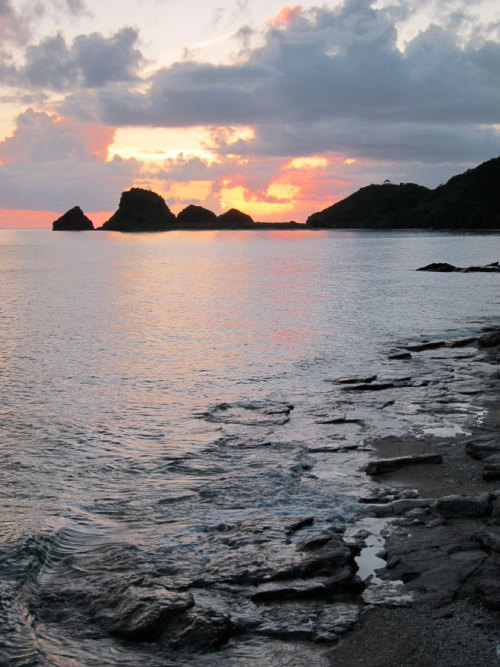 Last sunset for us on Zamami… We just swam with sea turtles. Zamami-Jima, Okinawa, Japan