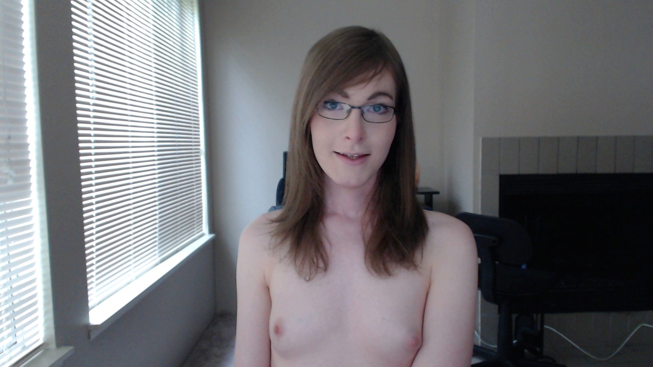cat-tayler:  Pic from my last webcam thingie on the chaturbate!  *explosion sound*