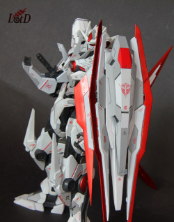 mechaddiction:  GUNDAM GUY: MG 1/100 00 Qan[T] - Custom Build #mecha – https://www.pinterest.com/pin/289989663491972514/