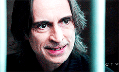 doctorrsong:Mr. Gold's teeth- The Snarl