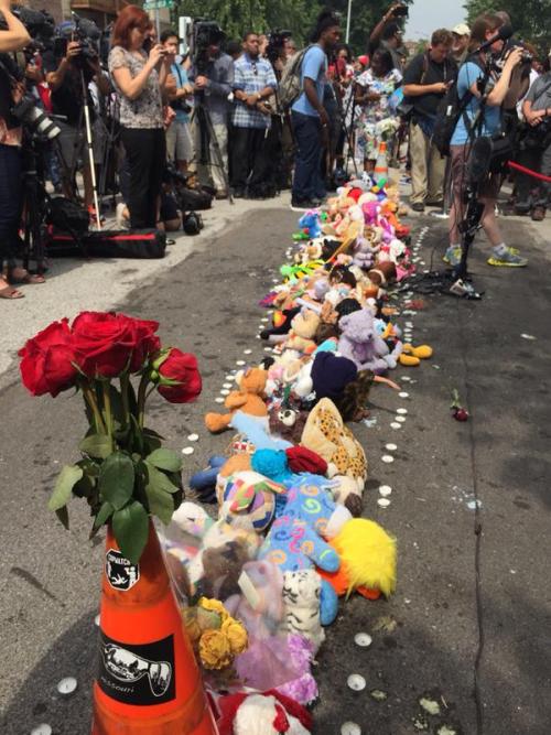 justice4mikebrown: August 9, 2015One year later, hundreds of people gather on Canfield Drive in memo