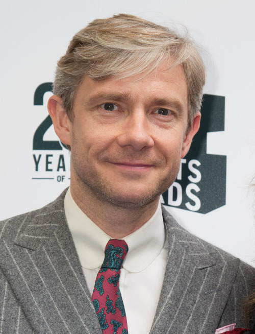  【HQ】Martin Freeman arrives for the The South Bank Sky Art Awards at The Savoy Hotel on June 5, 2016