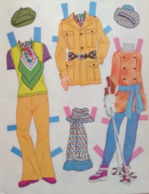 silveragelovechild: Although paper dolls aren’t as popular was they once were, they are a great way 