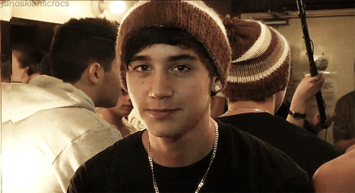 janoskianscrocs: my whole body just melted