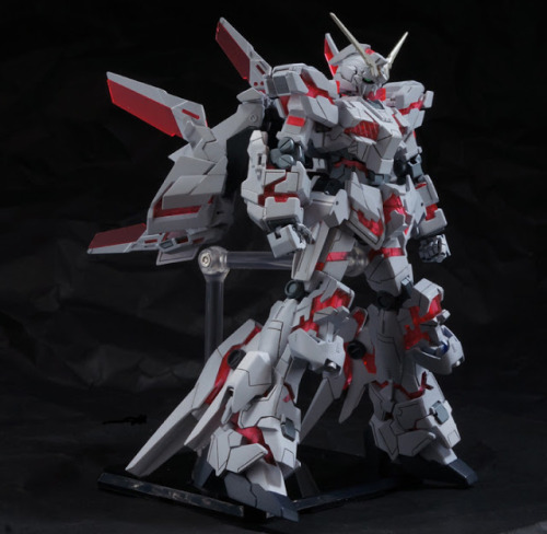 Five amazing unicorn gundam custom otd: 1. The Unicorn Paladin Knight Custom Build, ~by ifan cusiant