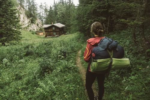 she-is-euphoria:  Cabin love. by Roman Königshofer | Filmmaker &amp; Photographer on Flickr