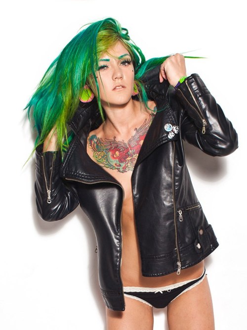 groteleur:  Looking for a creative hairstyle? Check out our best ideas!  