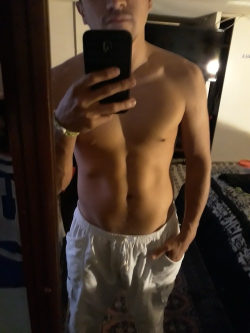 Hola, quise subir algo que no fuera un pene, vamos…podemos ser mas que eso no? Jajaja Saludos