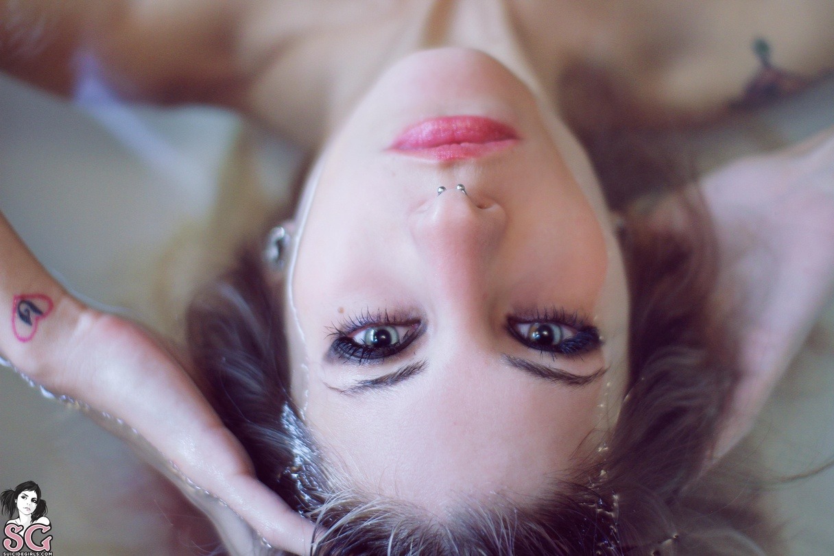 thedarksideofgruff:  Clareon