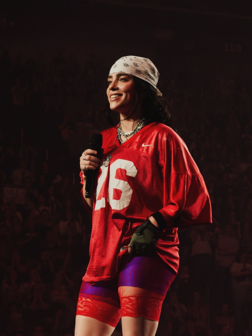 HIT ME HARD AND SOFT TOUR: Quebec, Canada (29/09)