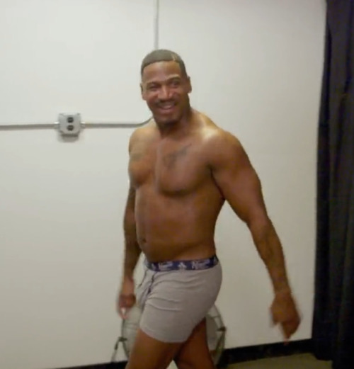 XXX lamarworld1:(PT.2) Stevie J bulge  Yes Stevie photo