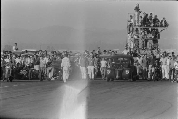 hotrodzandpinups:  Vintage Drags