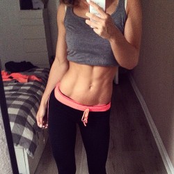 flexdirtyforme:  Fitness Chicks, Motivation,Fitness Transformation, and Sexy Gym Babes! Click For More! 