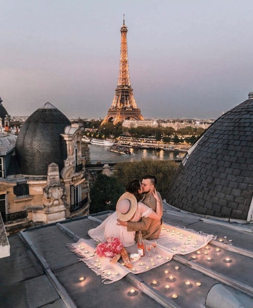 Romantic evenings in Paris, oui oui. 