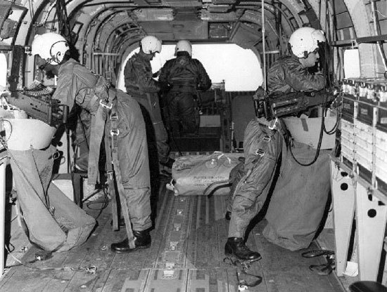 enrique262:  Boeing ACH-47A “Guns A Go-Go“ experimental gunship helicopter. 