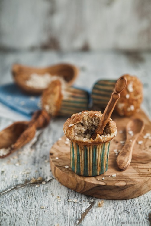 yummyinmytumbly:  Banana Oatmeal Muffins