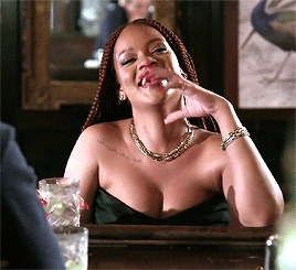 ledger-heath:Rihanna Go Day Drinking 