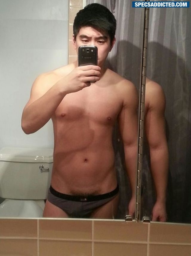 piciliketokeep:  kusoren:    新加坡帥哥Jack Han     HOT