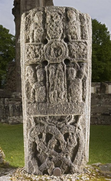 celtic-studies:Elgin Catherdral Pictish StoneClass II symbol stone. The cross on the south face. On 