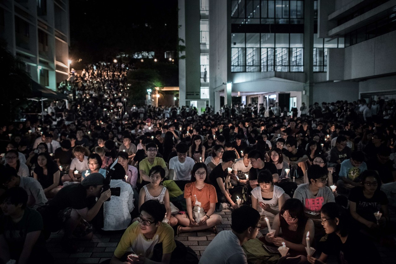 Vigilia en Hong Kong, por el 26 aniversario de la matanza de Tiananmen, que puso trágico final a las protestas pro democracia de 1989. En la actualidad, en China apenas circulan noticias o fotografías que hagan referencia a lo sucedido en las noches...